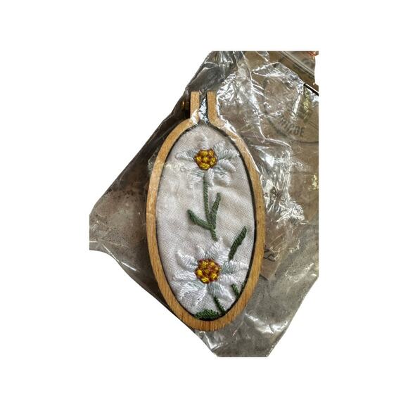 Large Oval Handmade Embroidered Loom Pendants from Vintage Handkerchiefs - Picture 3 of 7